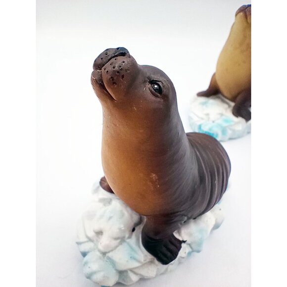 Seal Figurines On Ice Floe Base 4.5 Inch Resin Brown Arctic Animal Set of 2 - Picture 14 of 16